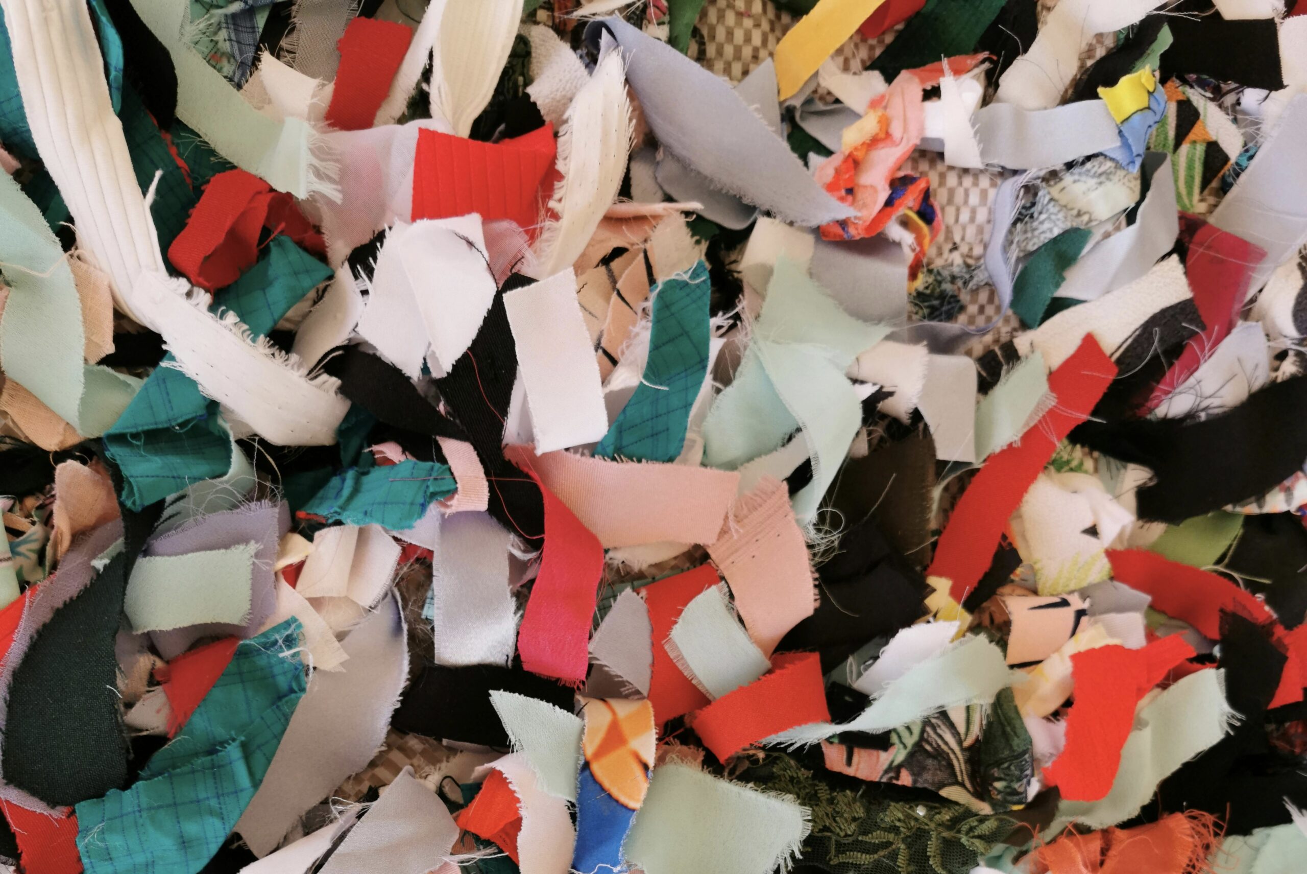 Difficultés de la filière de collecte et de tri du textile